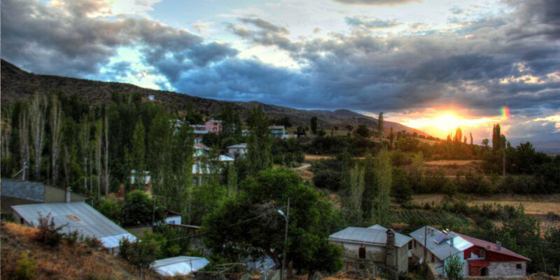 sivas akıncılar derecik köyü